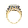 Ring 750/000 (18 Karat) Gold mit Opal, Saphir und Brillanten getragen 25320823