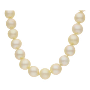 Perlenkette 585/000 (14 Karat) Weiß- und Gelbgold mit Diamanten und Akoya Zuchtperlen, getragen 25321079