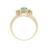 Ring 585/000 (14 Karat) Gold mit Smaragd & Brillanten getragen 25321089