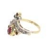 Ring 750/000 (18 Karat) Weiß- & Gelbgold mit Rubine & Diamanten getragen 25321190