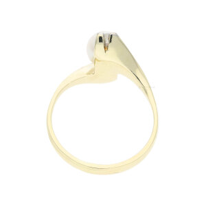 Ring 585/000 (14 Karat) Gelbgold mit Akoya Zuchtperle und Brillanten, getragen 25321621