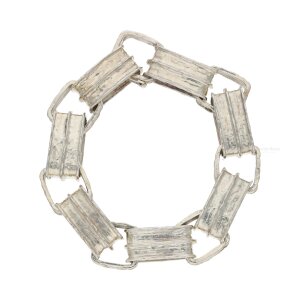 Armband 835/000 Silber, mattiert, strukturiert, getragen...