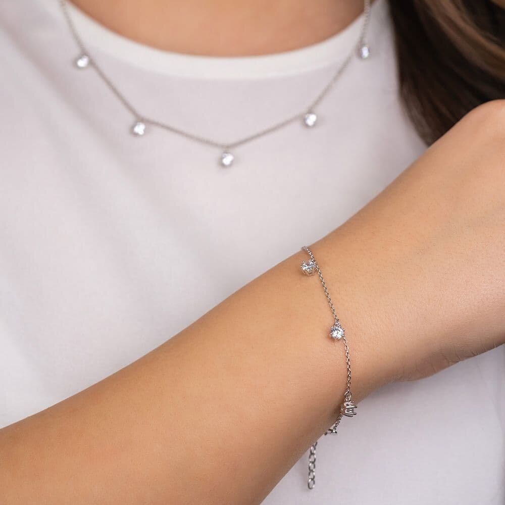 Bracciale Engelsrufer Donna In Argento 925 Con Tre Cuori: Un Gioiello Portafortuna Che Unisce Eleganza E Spiritualità. Regalo Emozionale.